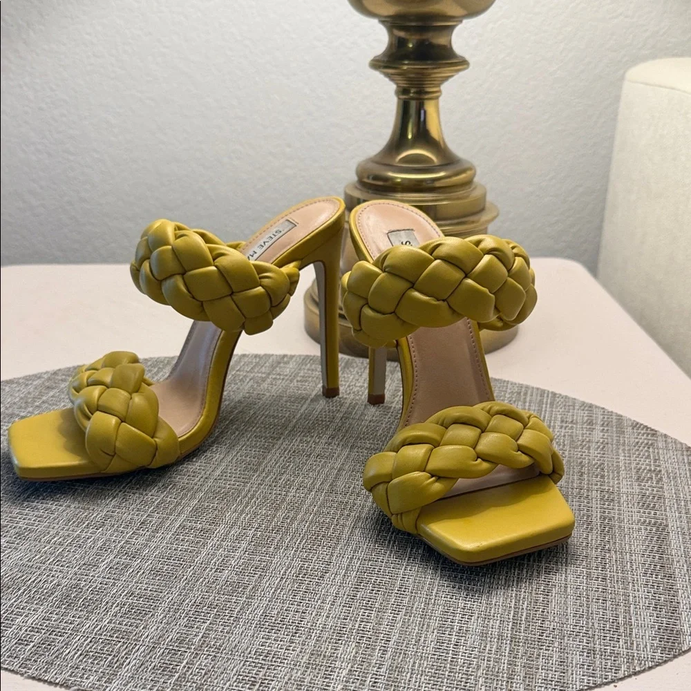 Yellow Braided Steve Madden Women's Heels - Picture 1 of 4